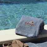 Labrugia Domos - Nature & Pool Escape